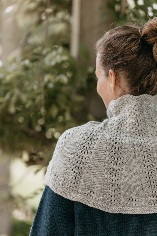 Cove Capelet