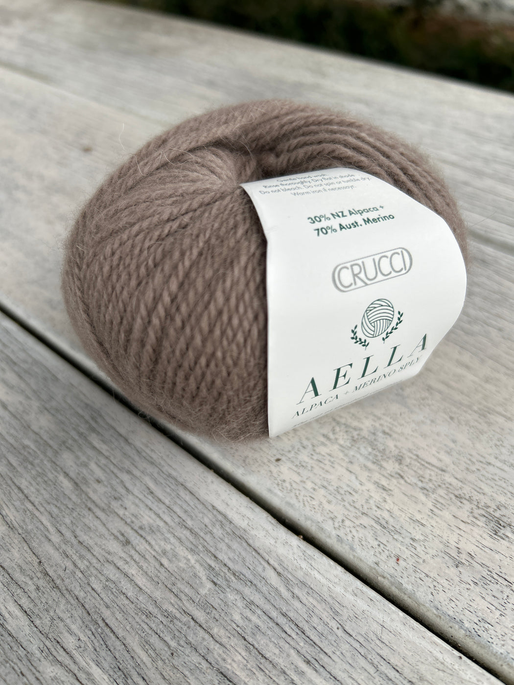 Crucci Aella 8 ply