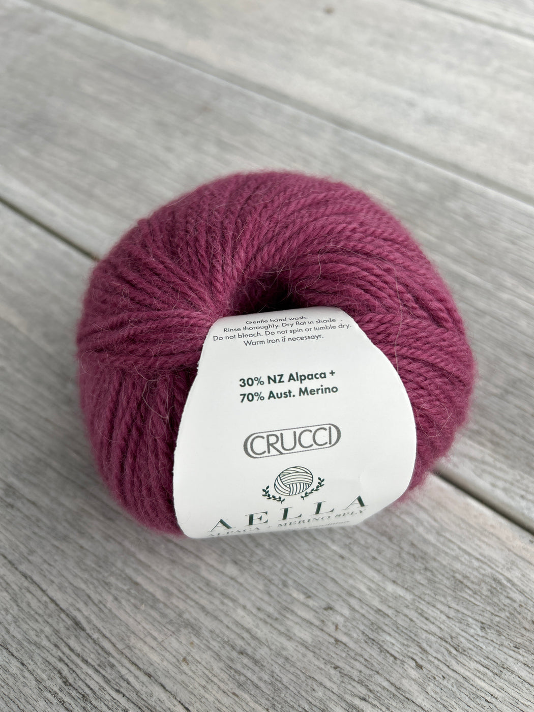 Crucci Aella 8 ply